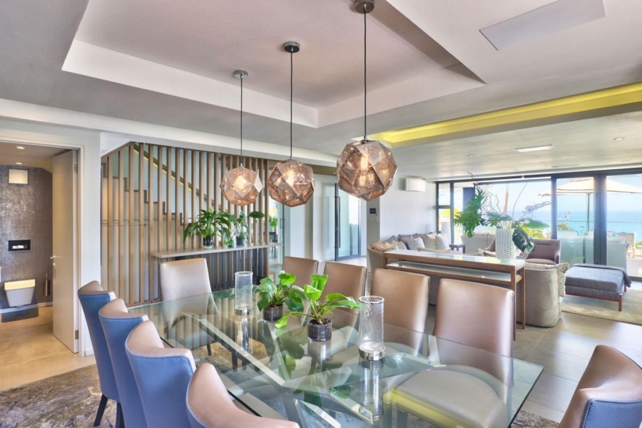 5 Bedroom Property for Sale in Fresnaye Western Cape